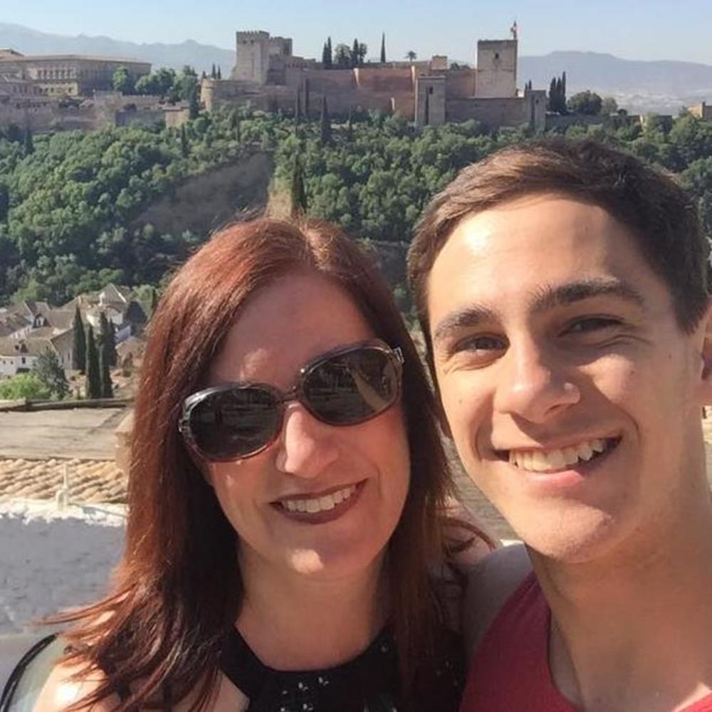 Meet your Posher, Debbie